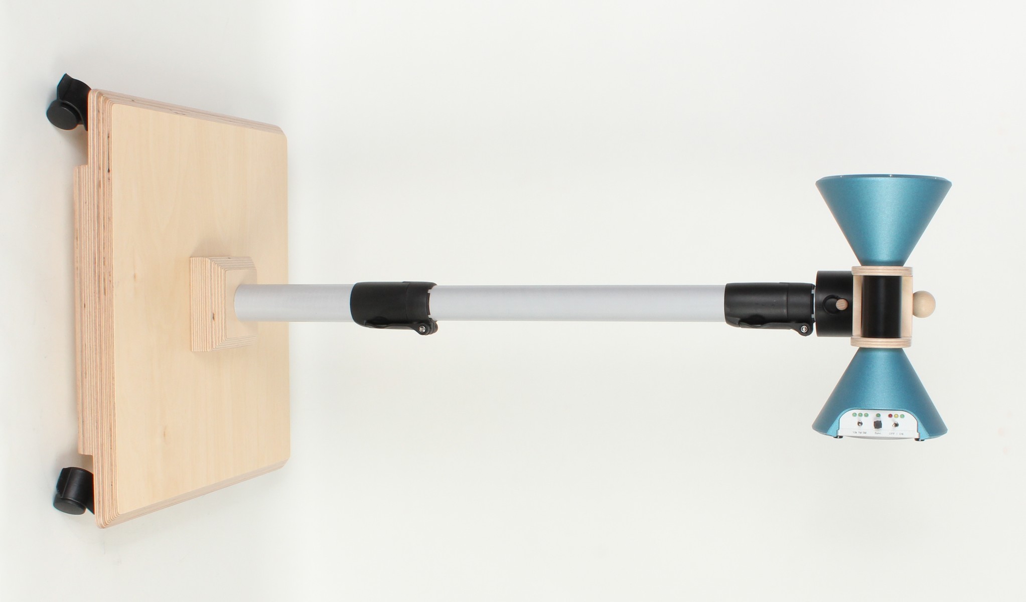 Monopod with horizontally mounted ReFrad